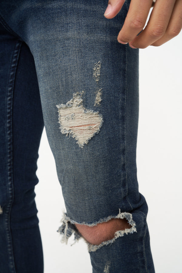 DUBAI - RIPPED KNEE JEANS